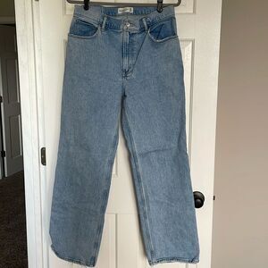 Abercrombie & Fitch The 90s Relaxed Jean High Rise
